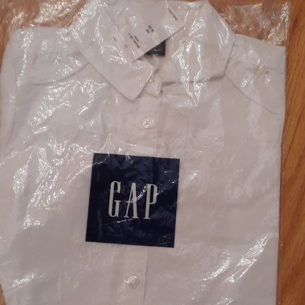 *NEW* GAP kids white classic shirt sz 4-5 - Picture 2 of 6